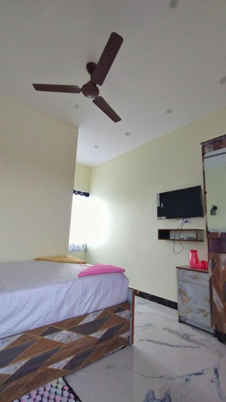 Hotel Sonia Mahi Inn Канякумари Екстериор снимка
