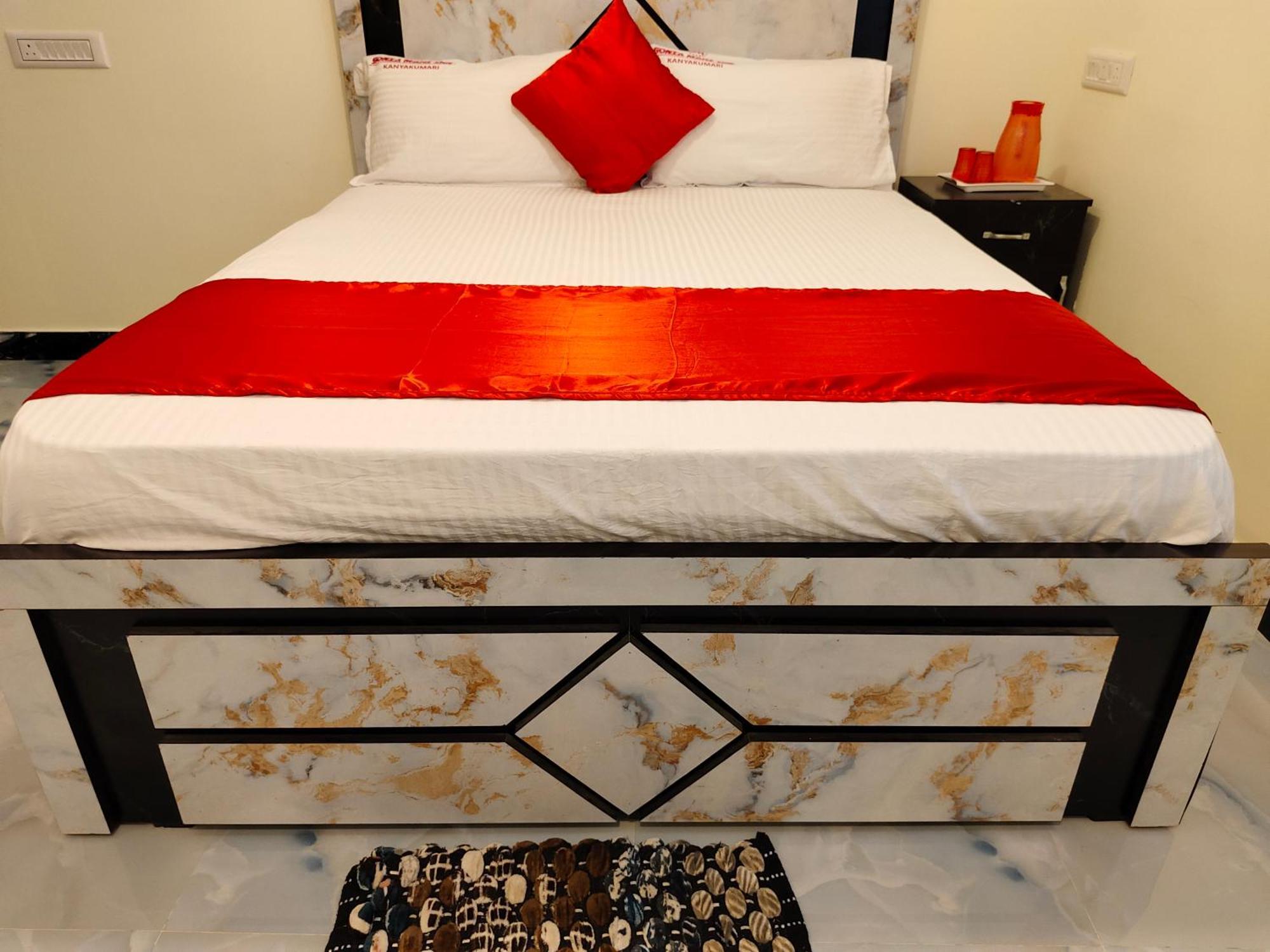 Hotel Sonia Mahi Inn Канякумари Екстериор снимка