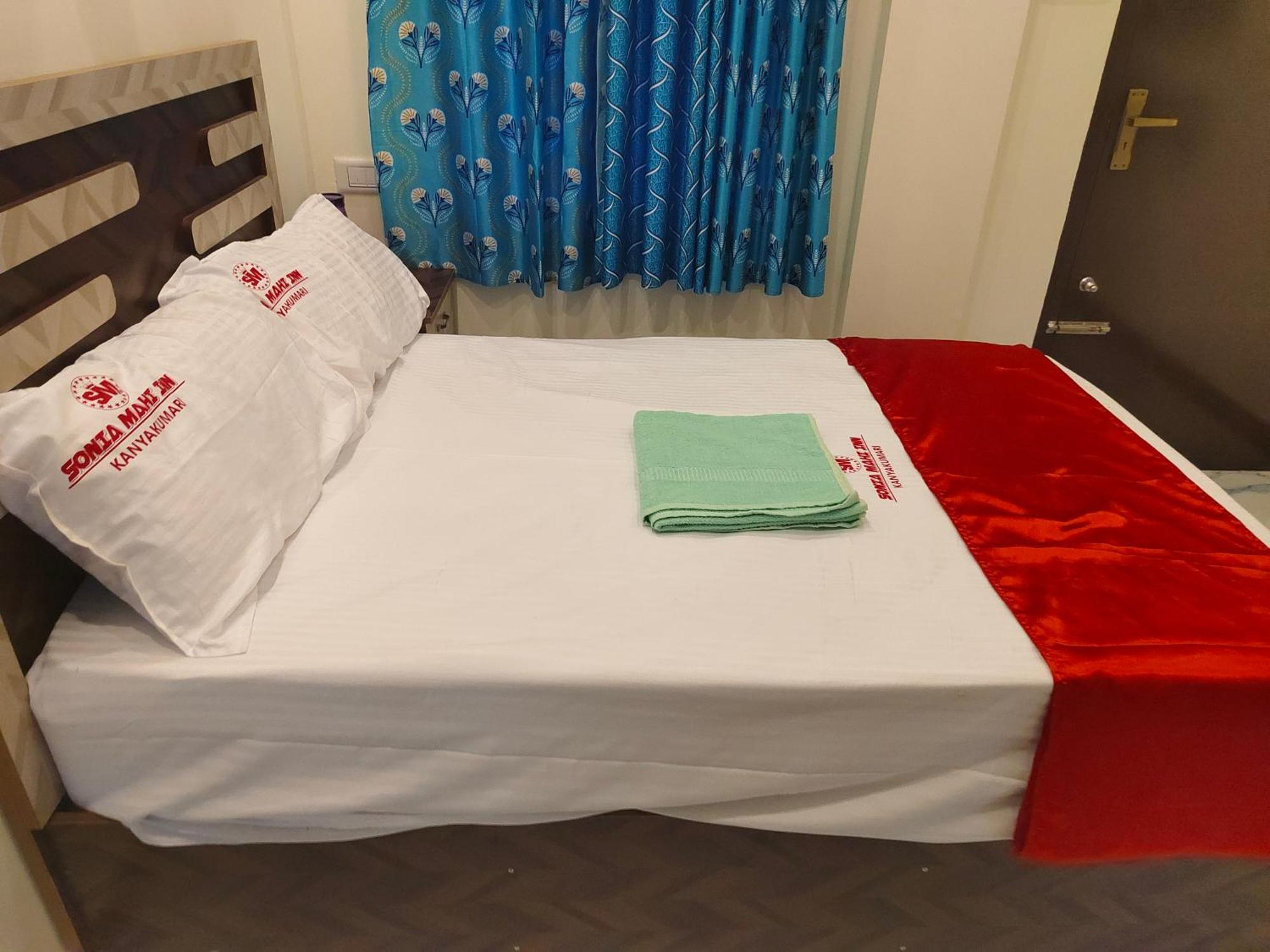 Hotel Sonia Mahi Inn Канякумари Екстериор снимка