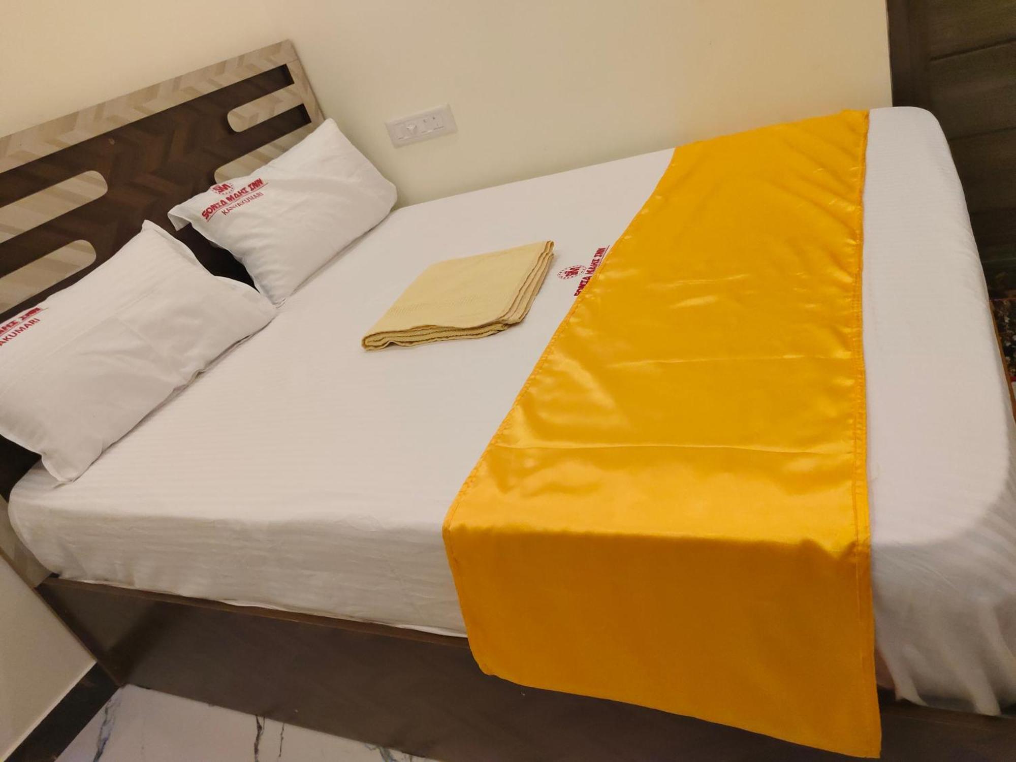Hotel Sonia Mahi Inn Канякумари Стая снимка