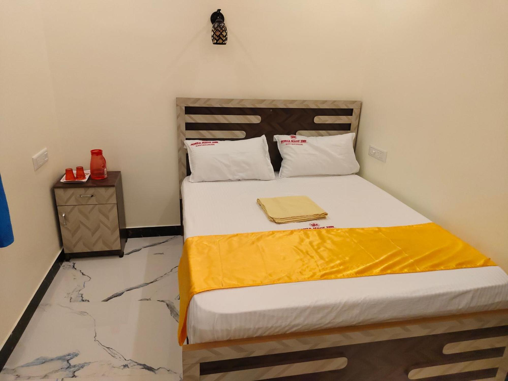Hotel Sonia Mahi Inn Канякумари Стая снимка