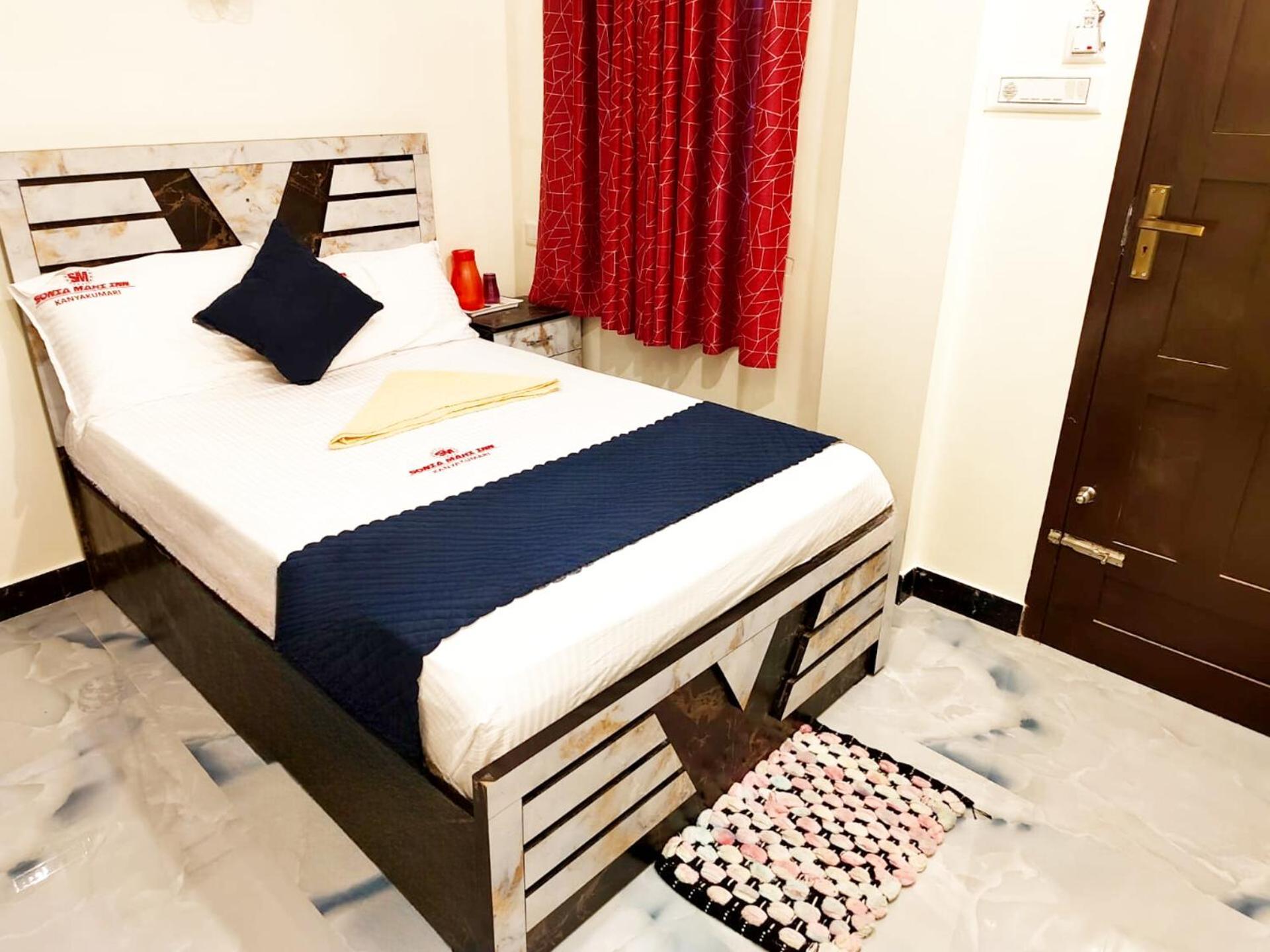 Hotel Sonia Mahi Inn Канякумари Екстериор снимка